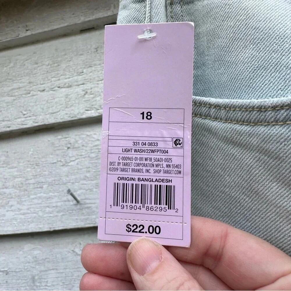 Wild Fable SUPER HIGH-RISE MOM EAN
MOM JEANS DE TIRO SUPER ALTO size 18 - Picture 5 of 5
